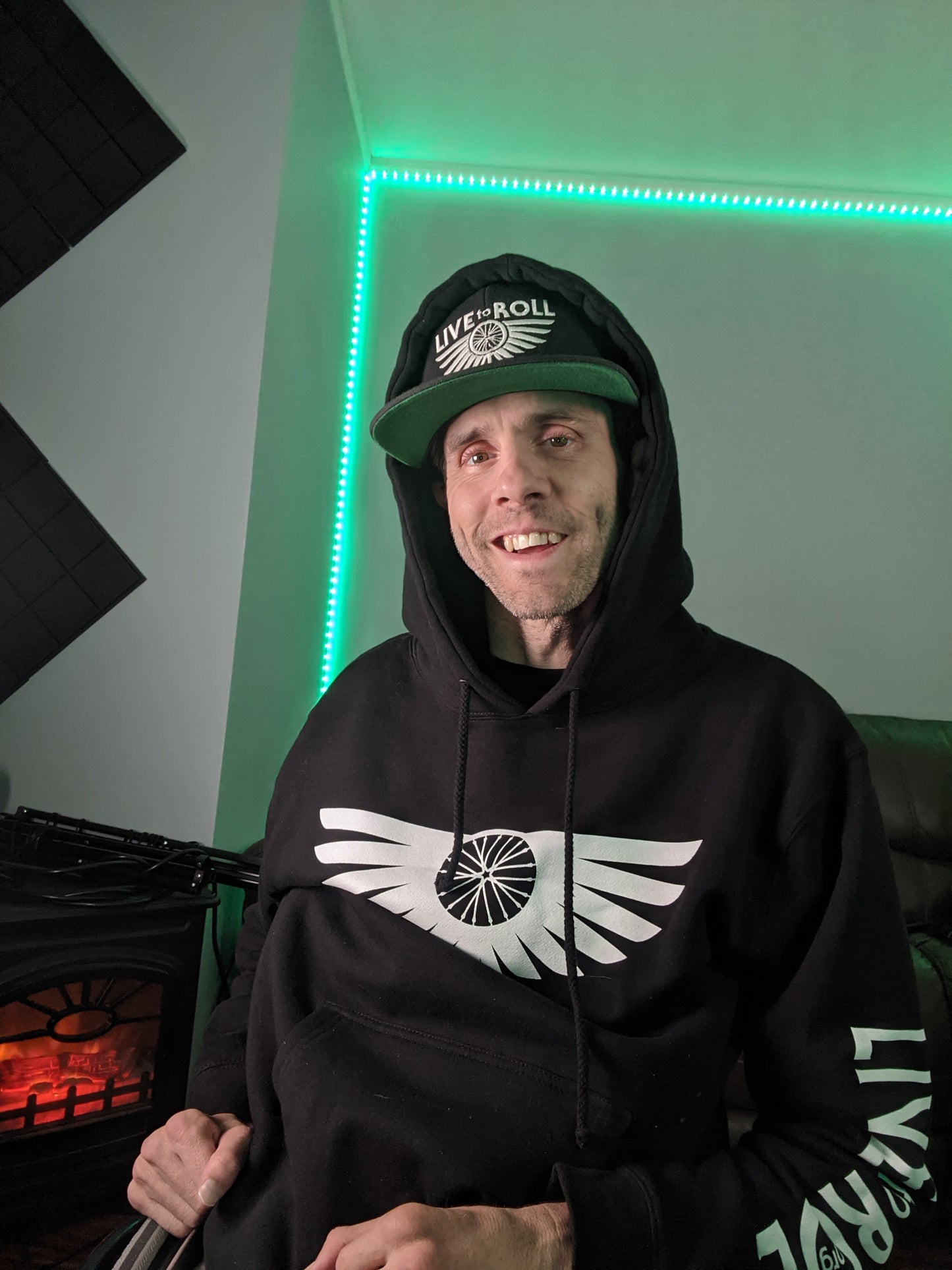 Live To Roll Hoodies